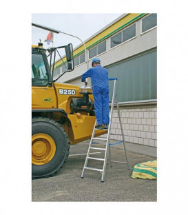 Escabeau H de travail 3,90 H reelle 1,90 Longueur 2,71 marches 8